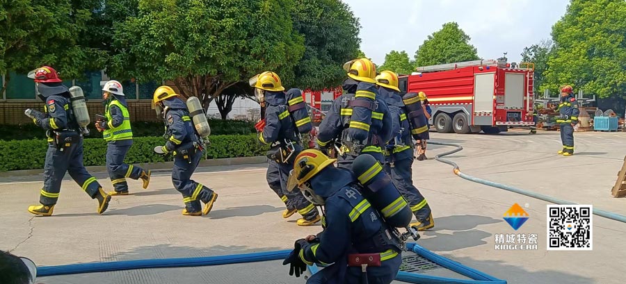 Z6人生就是博积极配合消防联合演练，共筑安全生产防线