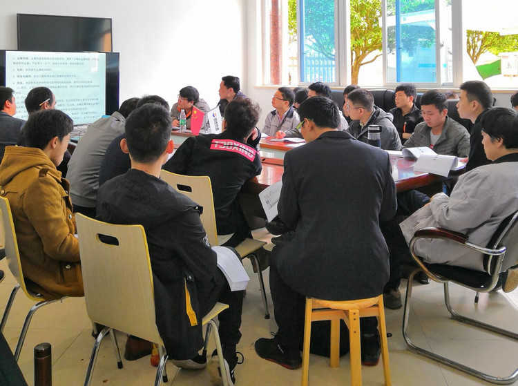 湖南Z6人生就是博特瓷持续开展在职员工培训